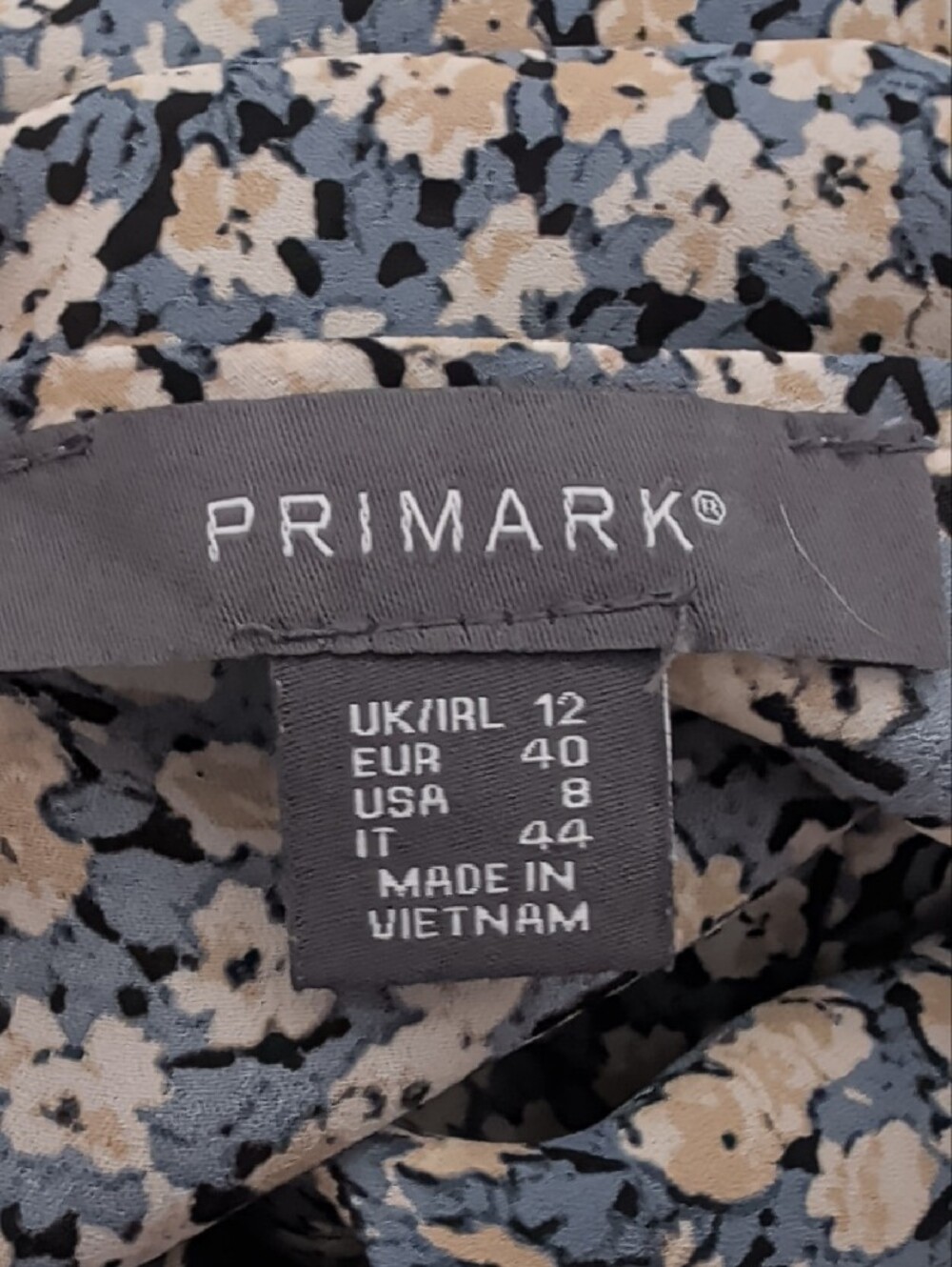 Primark Blue Floral V-Neck Cami with Cream Accents - Picture 5 of 6